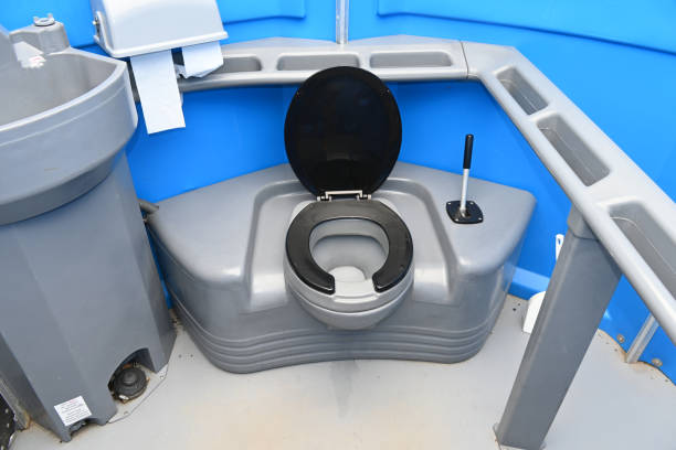 Best Emergency porta potty rental  in Carrington, ND